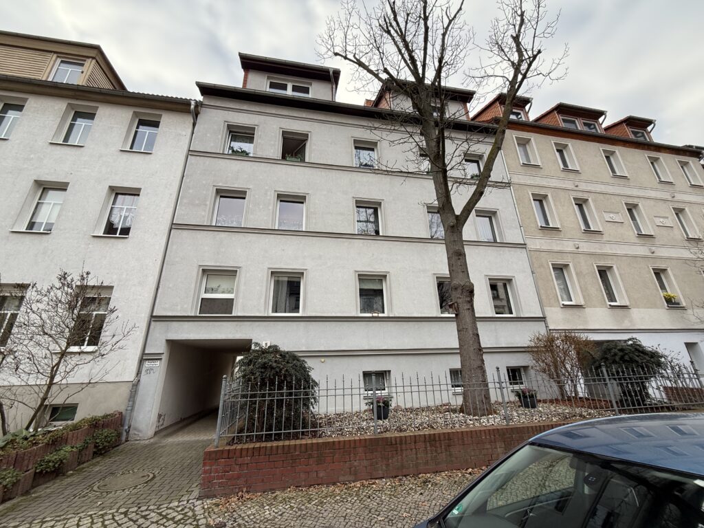 Mehrfamilienhaus in 06114 Halle (Saale)
